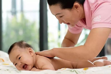 育嬰或保姆 育嬰或保姆